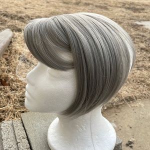 NWT 11” approx dim grey topper straight short w bangs parting soft silver gray